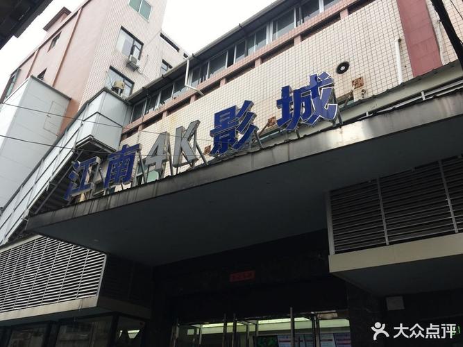 女生内裤总是有黄色分泌物的相关介绍