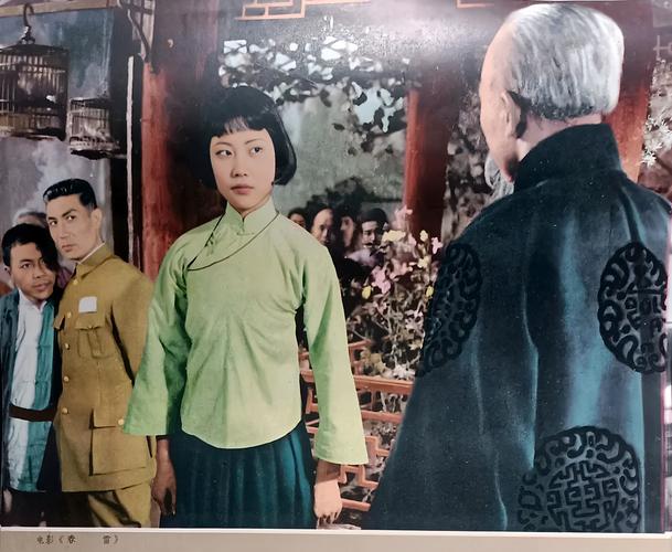 色兔兔女人av的相关介绍