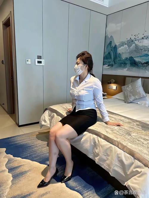 四位少妇按摩伦理片的相关介绍
