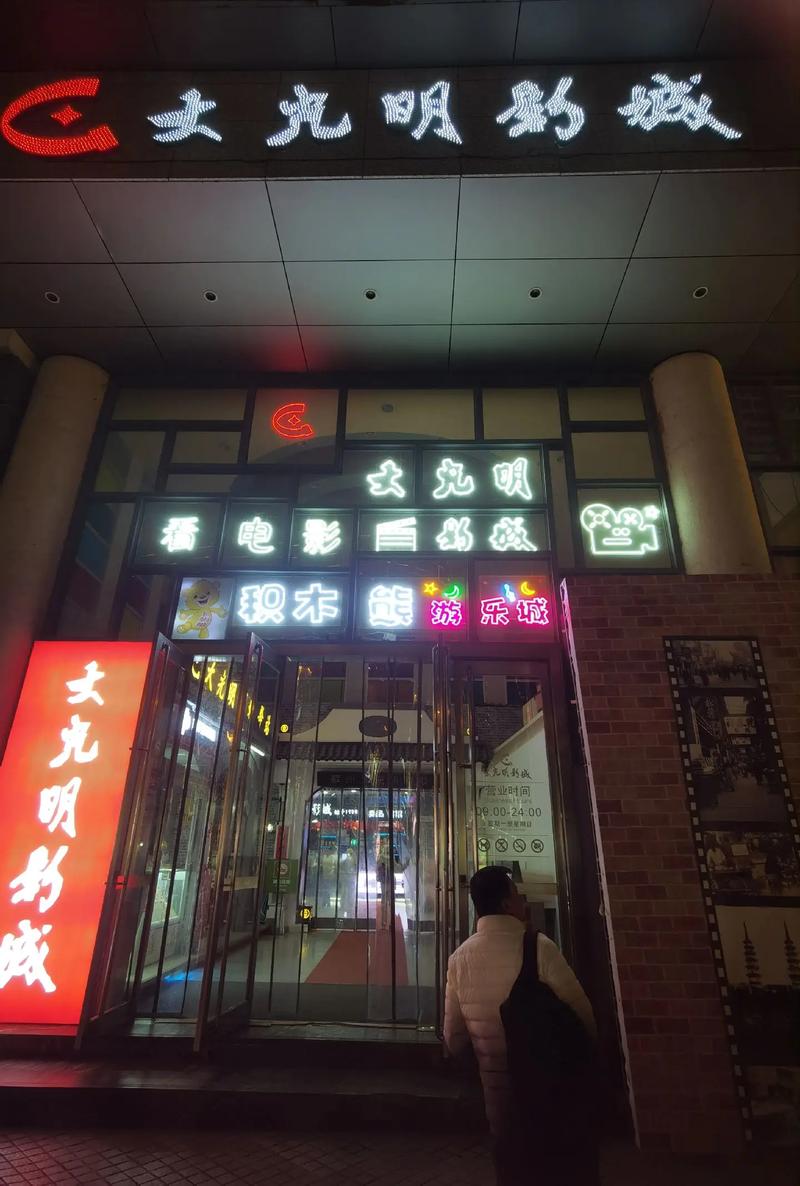 女士下边有黄色分泌物的相关介绍