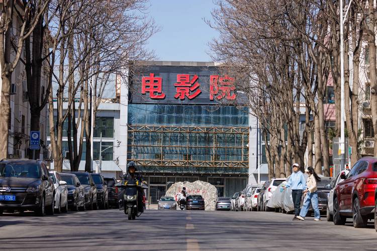 动漫又爽又黄免费的相关介绍