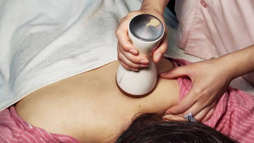 女子下体有黄色分泌物的相关介绍