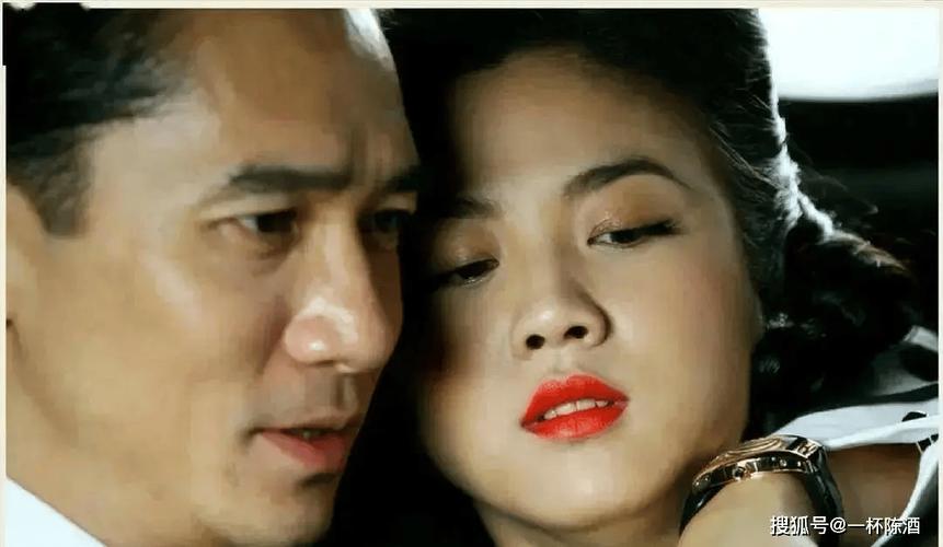 欧美裸体大逼免费看个够的相关介绍