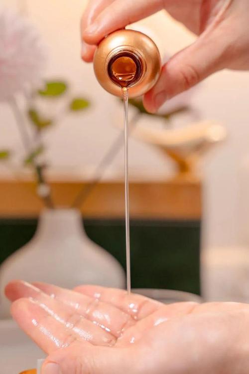 操美女操哭视频的相关介绍