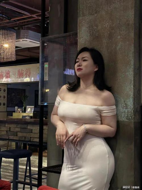 少妇一区二区av的相关介绍