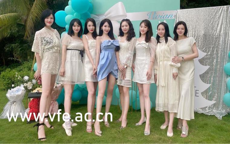 av综合女生片在线观看的相关介绍