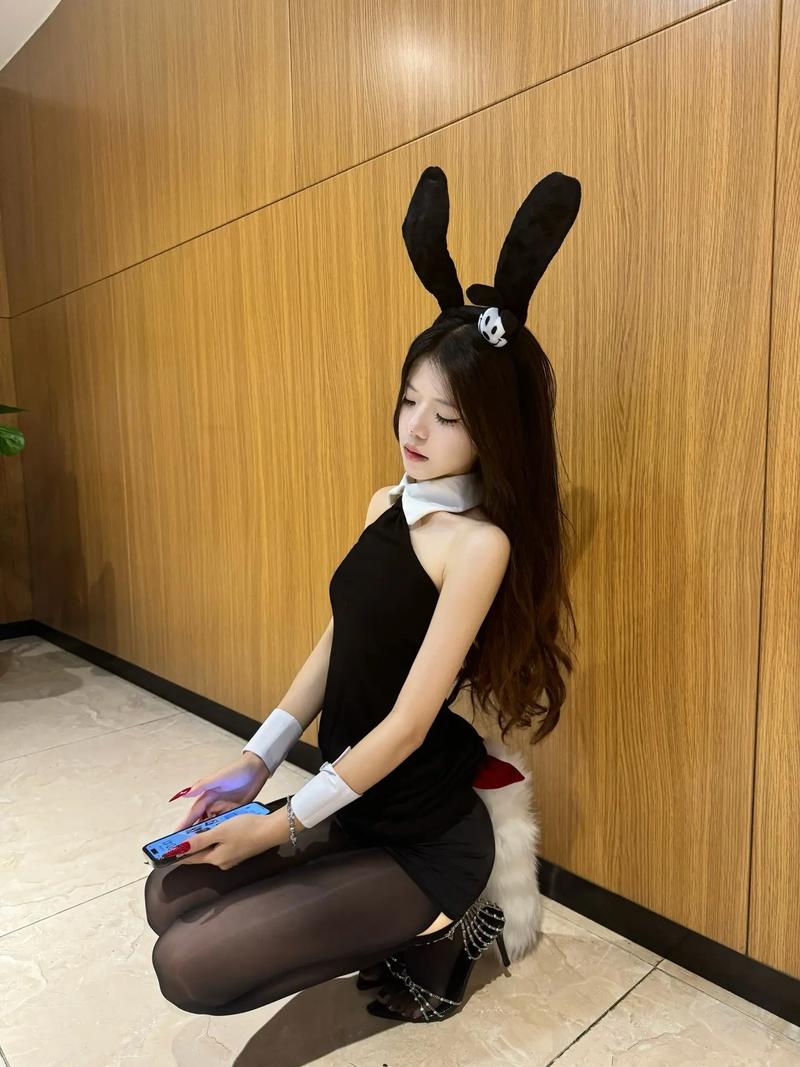 美女美乳插插毛片av的相关介绍
