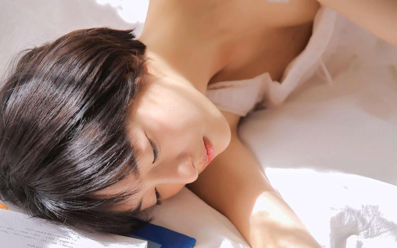 老师脱光让我操的相关介绍