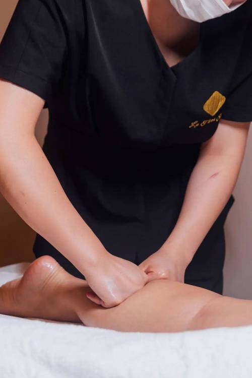 强上女秘书的相关介绍