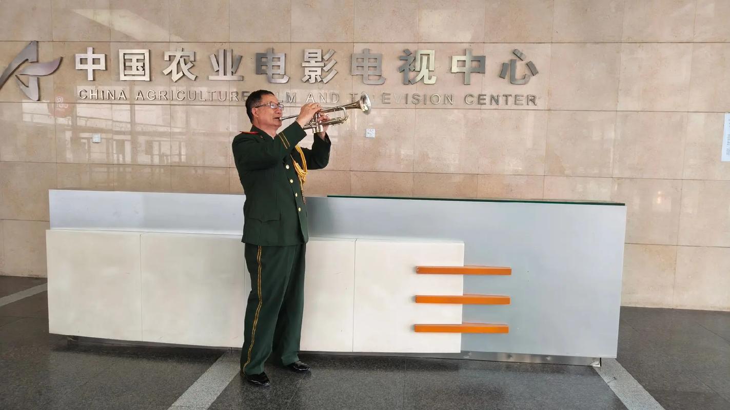 国产av丝袜美腿丝袜内衣的相关介绍